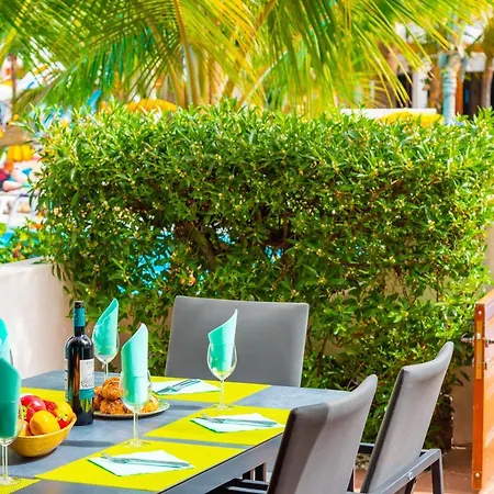 Villa Fantastic Townhouse In The Centre Of Americas Playa de las Americas (Tenerife)