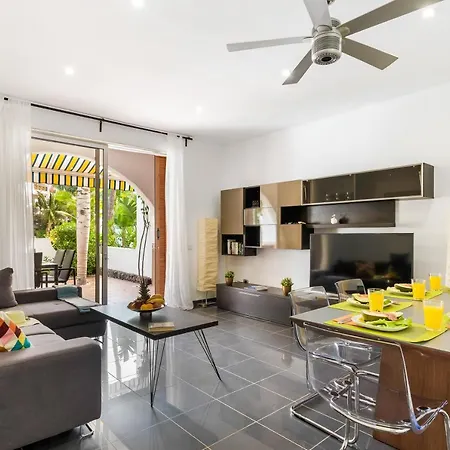 Fantastic Townhouse In The Centre Of Americas