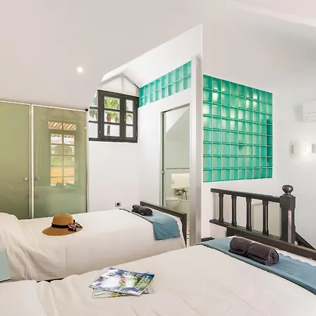 Fantastic Townhouse In The Centre Of Americas
