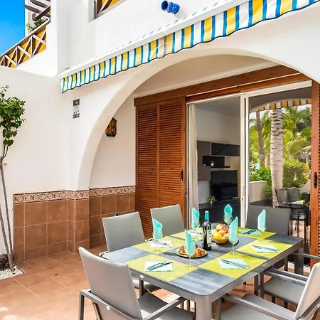 Fantastic Townhouse In The Centre Of Americas Playa de las Americas (Tenerife)