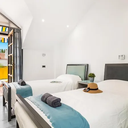 Fantastic Townhouse In The Centre Of Americas *