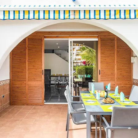 Fantastic Townhouse In The Centre Of Americas * Playa de las Americas (Tenerife)